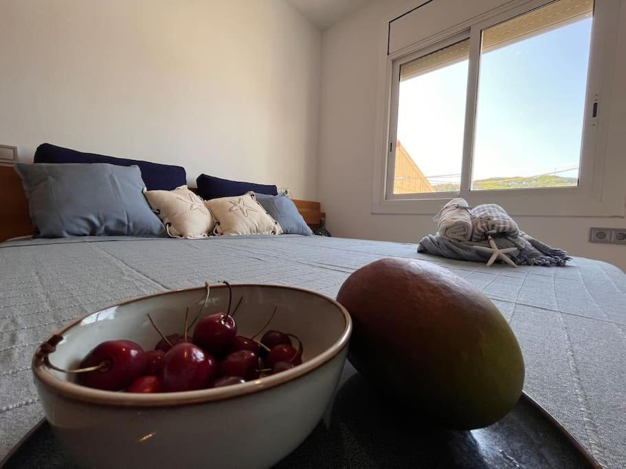 Apartamento “La Caleta” Calella Luaran gambar